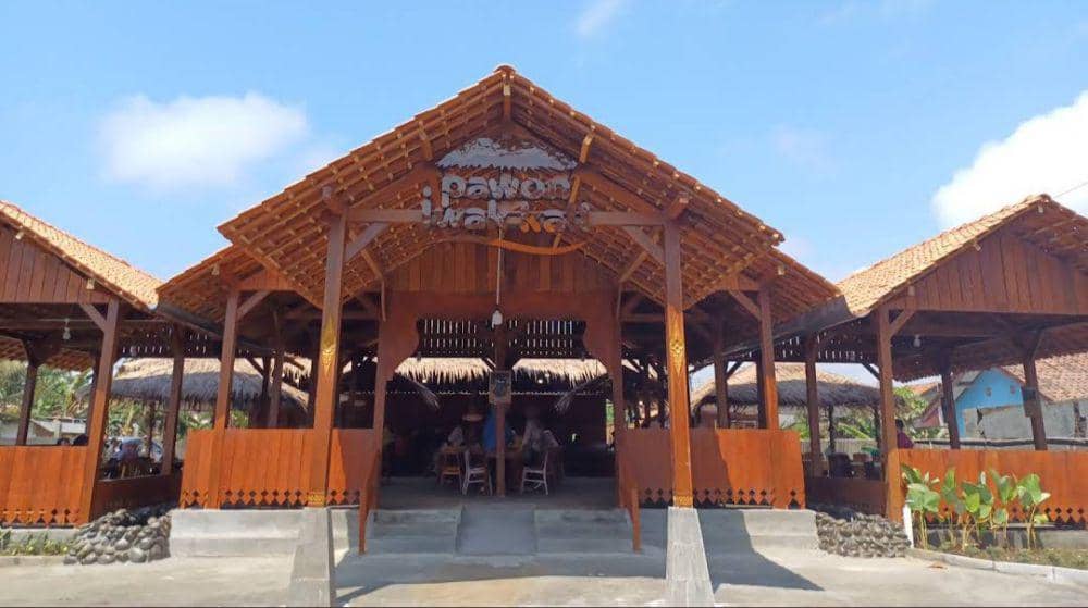 Makan Siang di Cilacap? Warung Bang Rizal Siap Menyajikan!